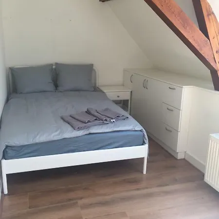 Keizerstraat Apartment, 2 Mins To Beach